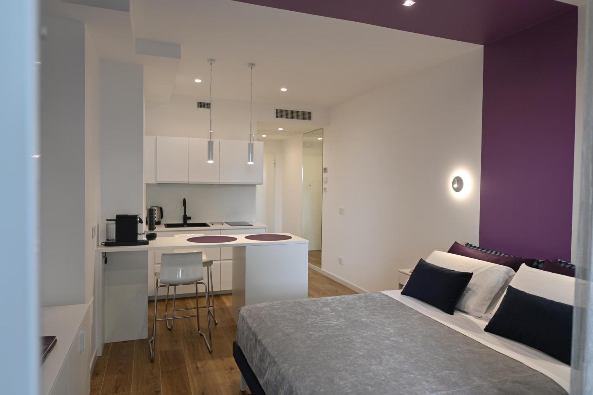 Me Too - Exclusive Apartments Bari Exterior photo